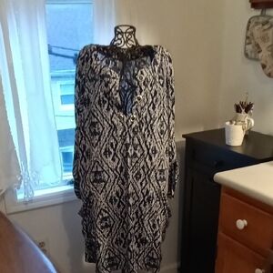 Saint Tropez West Black and White Geometric Dress